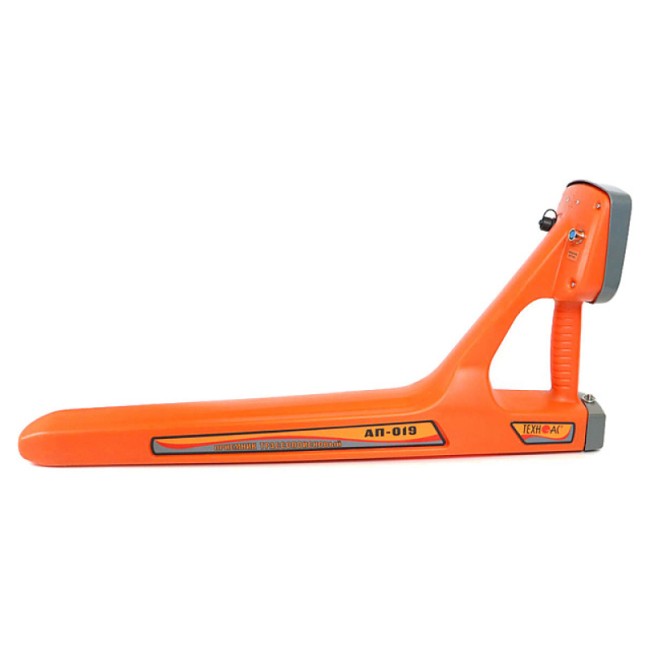 Кабелетрассоискатель ТЕХНО-АС Успех- 4.120Д с цветным экраном Кабелетрассоискатель ТЕХНО-АС Успех- 4.120Д с цветным экраном