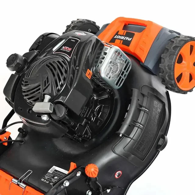 Бензиновая газонокосилка самоходная Patriot PT 47BS Бензиновая газонокосилка самоходная Patriot PT 47BS