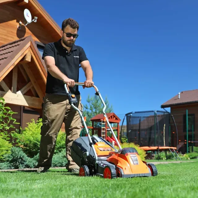 Аккумуляторная газонокосилка Patriot CM 432 Аккумуляторная газонокосилка Patriot CM 432