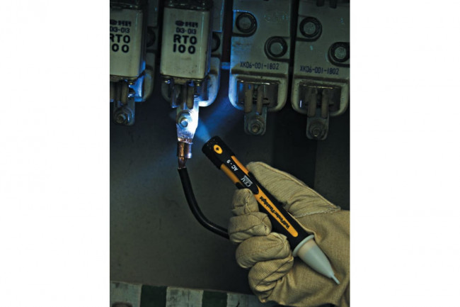 Бесконтактный индикатор напряжения CEM AC-9 Бесконтактный индикатор напряжения CEM AC-9