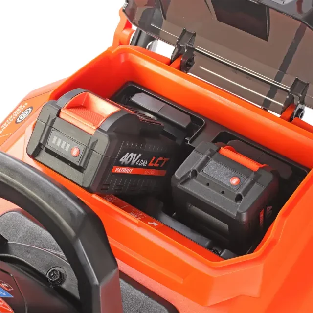 Снегоуборщик аккумуляторный Patriot PE 4542 LCT с 2хАКБ 4 Ач + ЗУ двойное