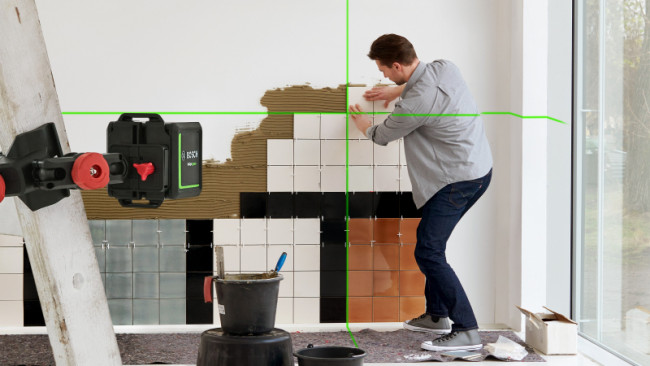 Лазерный нивелир Bosch Quigo Green+MM2 (0.603.663.C00) Лазерный нивелир Bosch Quigo Green+MM2 (0.603.663.C00)