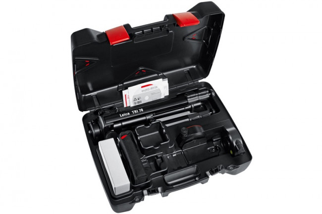 Комплект Leica DISTO D810 touch со штативом и адаптером Комплект Leica DISTO D810 touch со штативом и адаптером